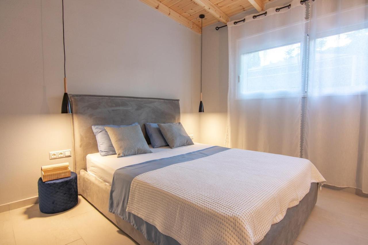 Georgianna'S Suite With Private Pool , 'Blank Suite' Charokopio Exterior foto